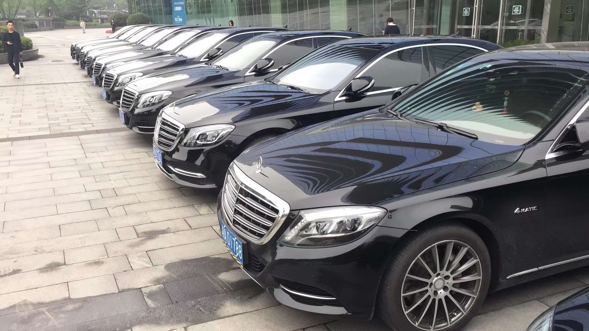 乘用車企業平均燃料消耗量與新能源汽車積分并行管理辦法
