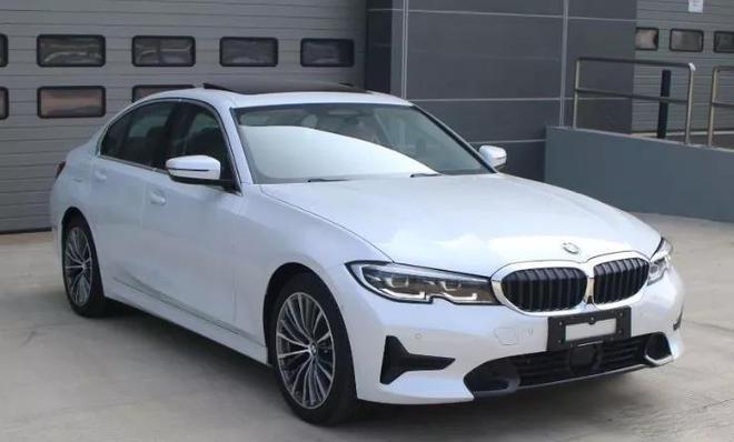 寶馬320i/Li車型或將采用四缸發動機